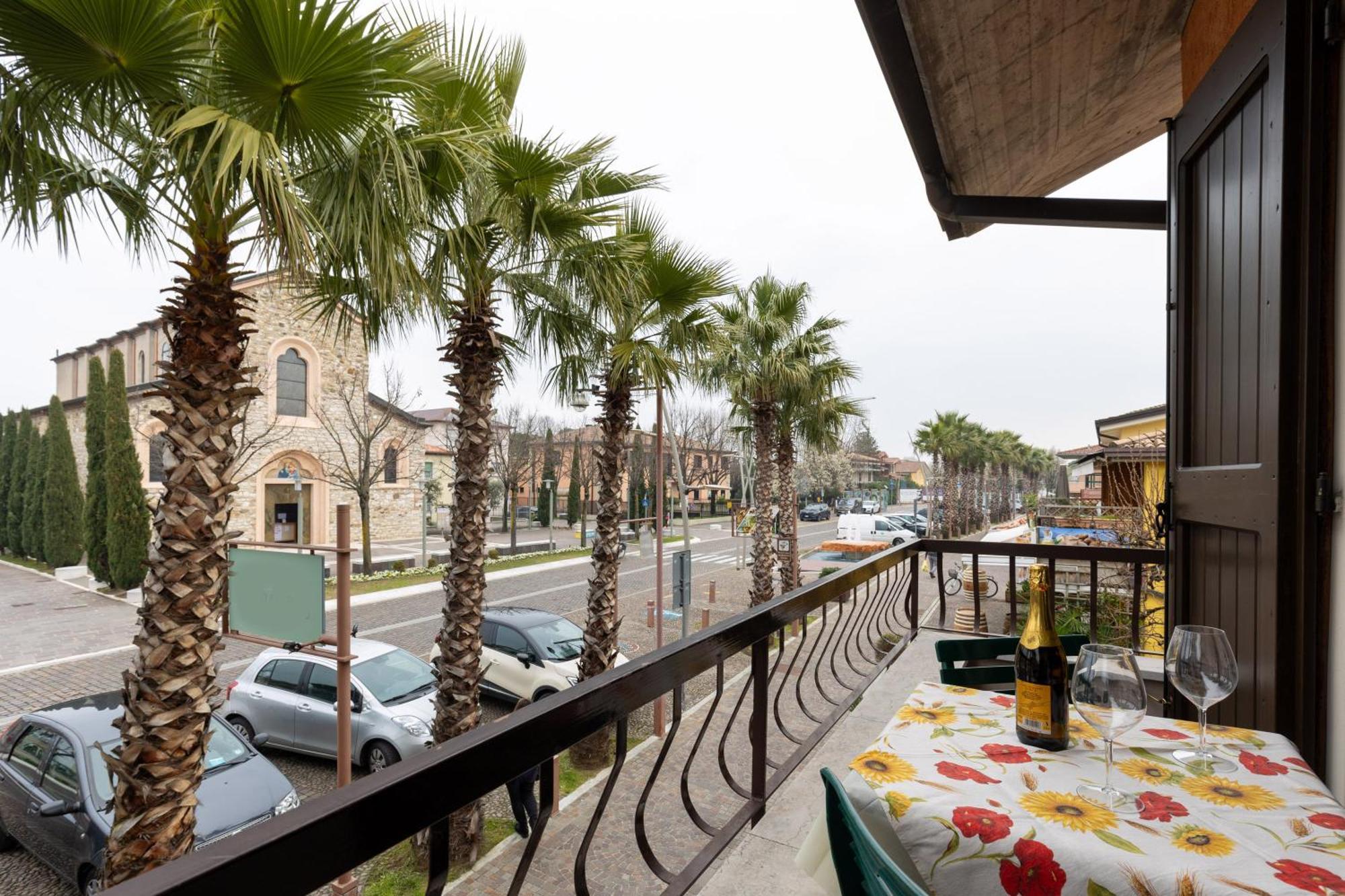 Sorridi Al Lago Sirmione Eksteriør bilde